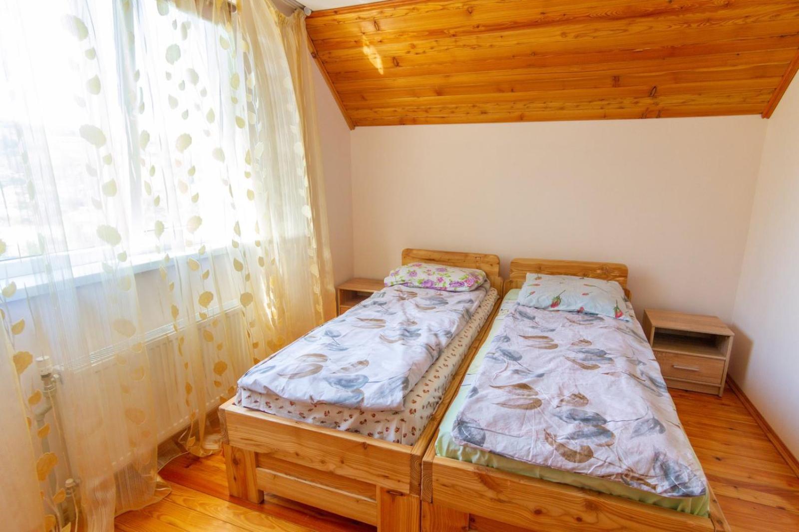 Садиба Під Лісом Volovets Bilik gambar